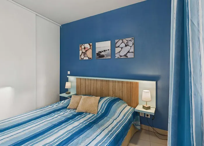 Charmante Maison Avec Climatisation, Parking Et Terrasse A Marseillan-plage - Fr-1-326-841 *