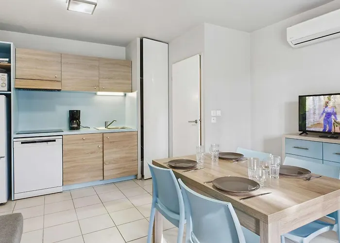 Charmante Maison Avec Climatisation, Parking Et Terrasse A Marseillan-plage - Fr-1-326-841 Holiday home