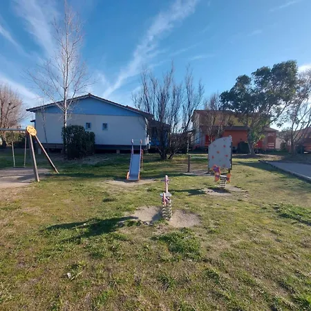 Charmante Maison Avec Climatisation, Parking Et Terrasse A Marseillan-plage *